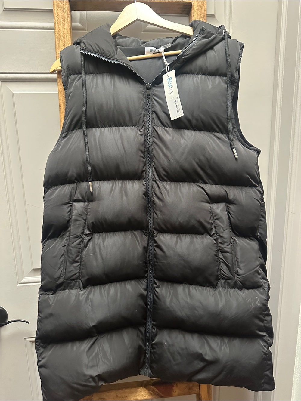 Bluivy Black Puffer Vest with Hood